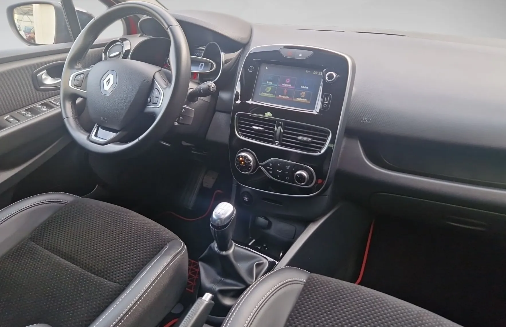 Zunanja slika - Renault Clio - TCe 90 Energy I feel Slovenia - 15