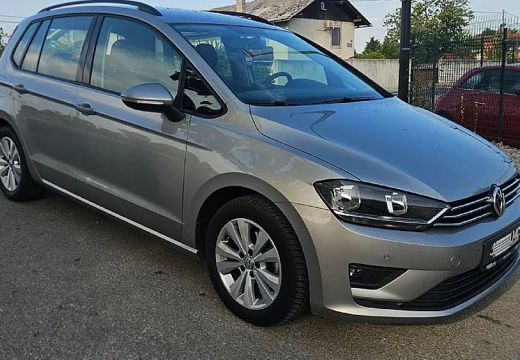 Zunanja slika - Volkswagen Golf - Sportsvan 1.6 TDI 116ks °16-COL° °2x PDC° °TEMPOMAT° - 4