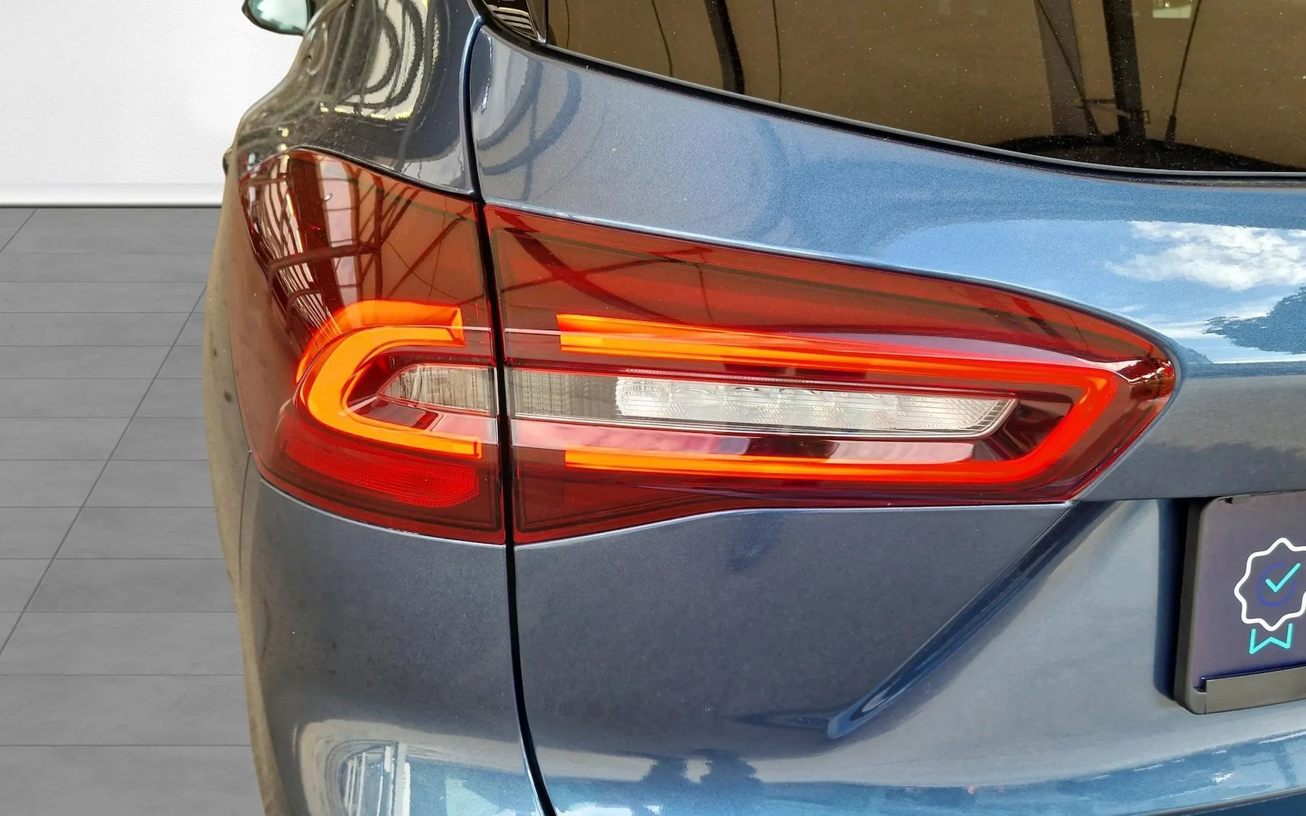 Zunanja slika - Ford Focus - 1.5 EcoBlue Titanium AVT8-SLO-1.L-LED-NAVI-TEMPOMA - 9