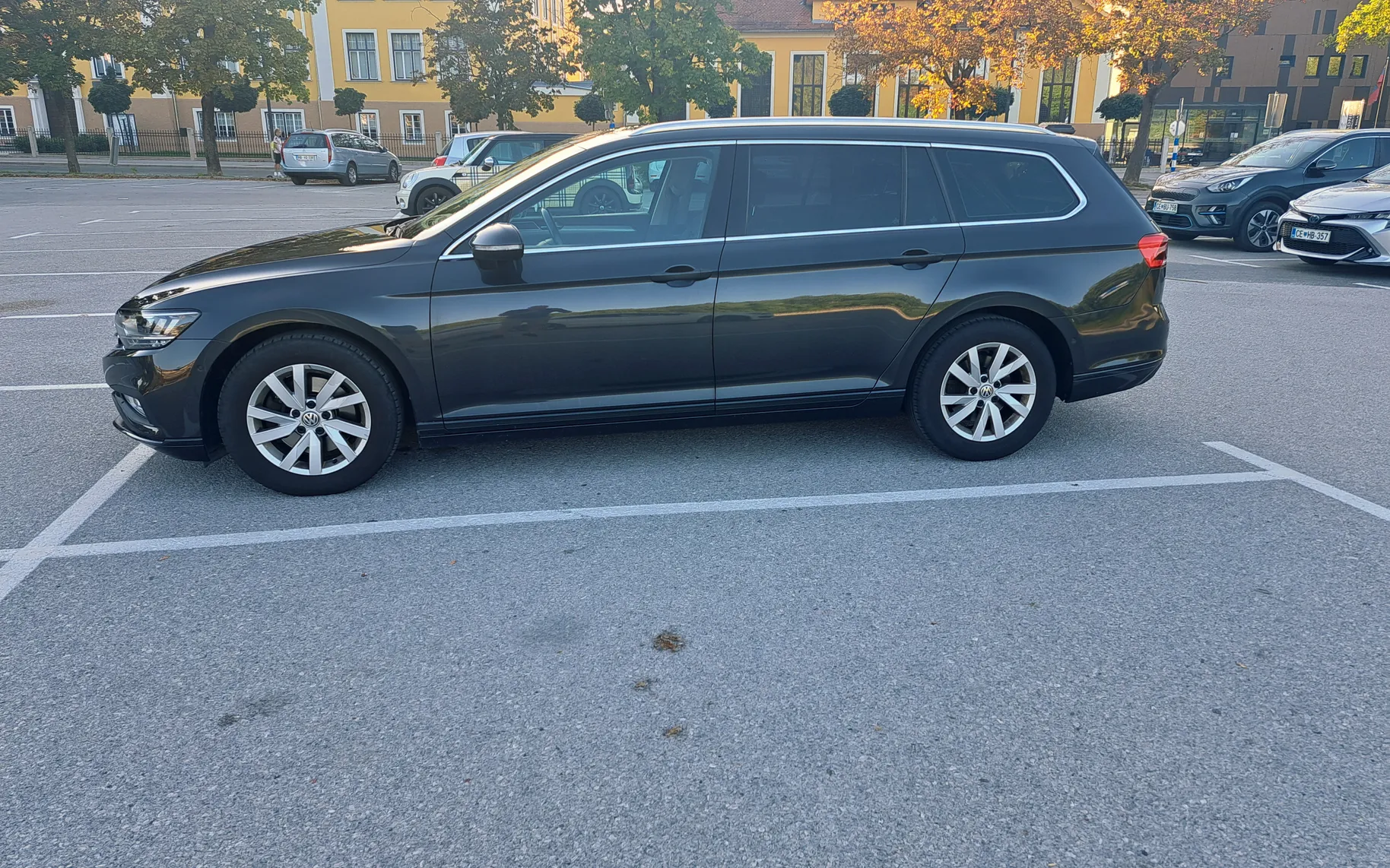 Zunanja slika - Volkswagen Passat - Variant 2,0 TDI BMT Connect DSG - 5