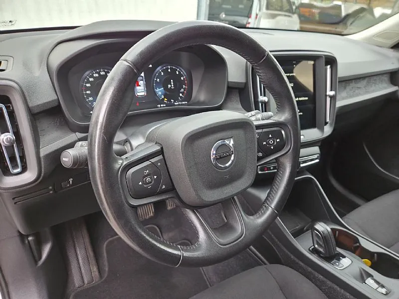 Zunanja slika - Volvo XC40 - 1.5T2 Momentum Core AUTOMATIC-FULLLED-NAVI-KAMERA - 8