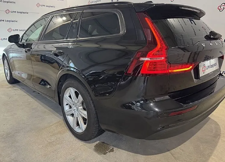 Zunanja slika - Volvo V60 - D3 A Momentum- FULL LED - NAVI - PDC - ODLIČEN - 4