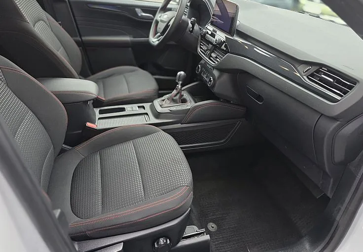 Zunanja slika - Ford Kuga - ST-LINE 1.5 EcoBoost 110kW S S - 9