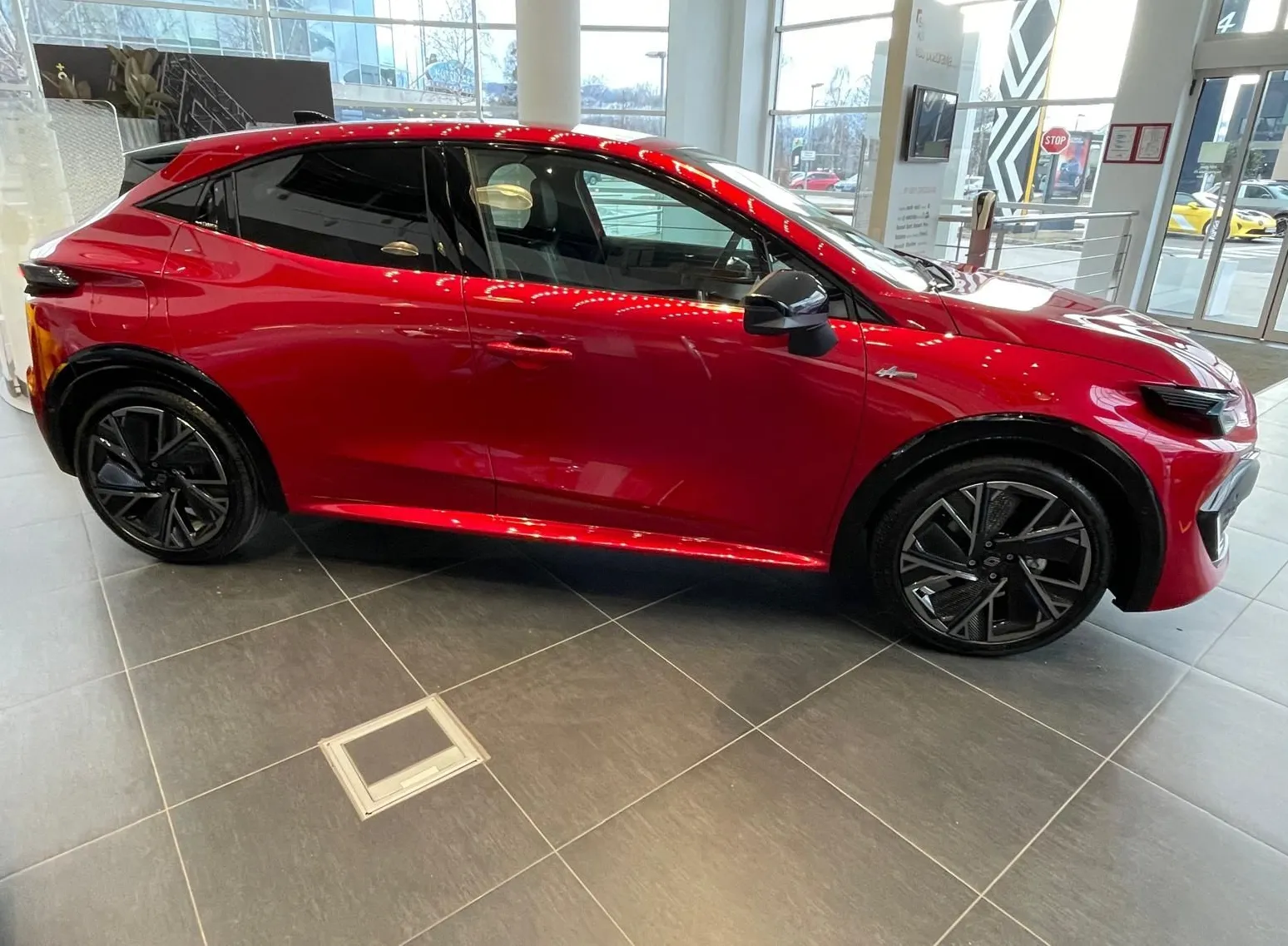Zunanja slika - Renault Clio - esprit Alpine E-Tech 160 - 6