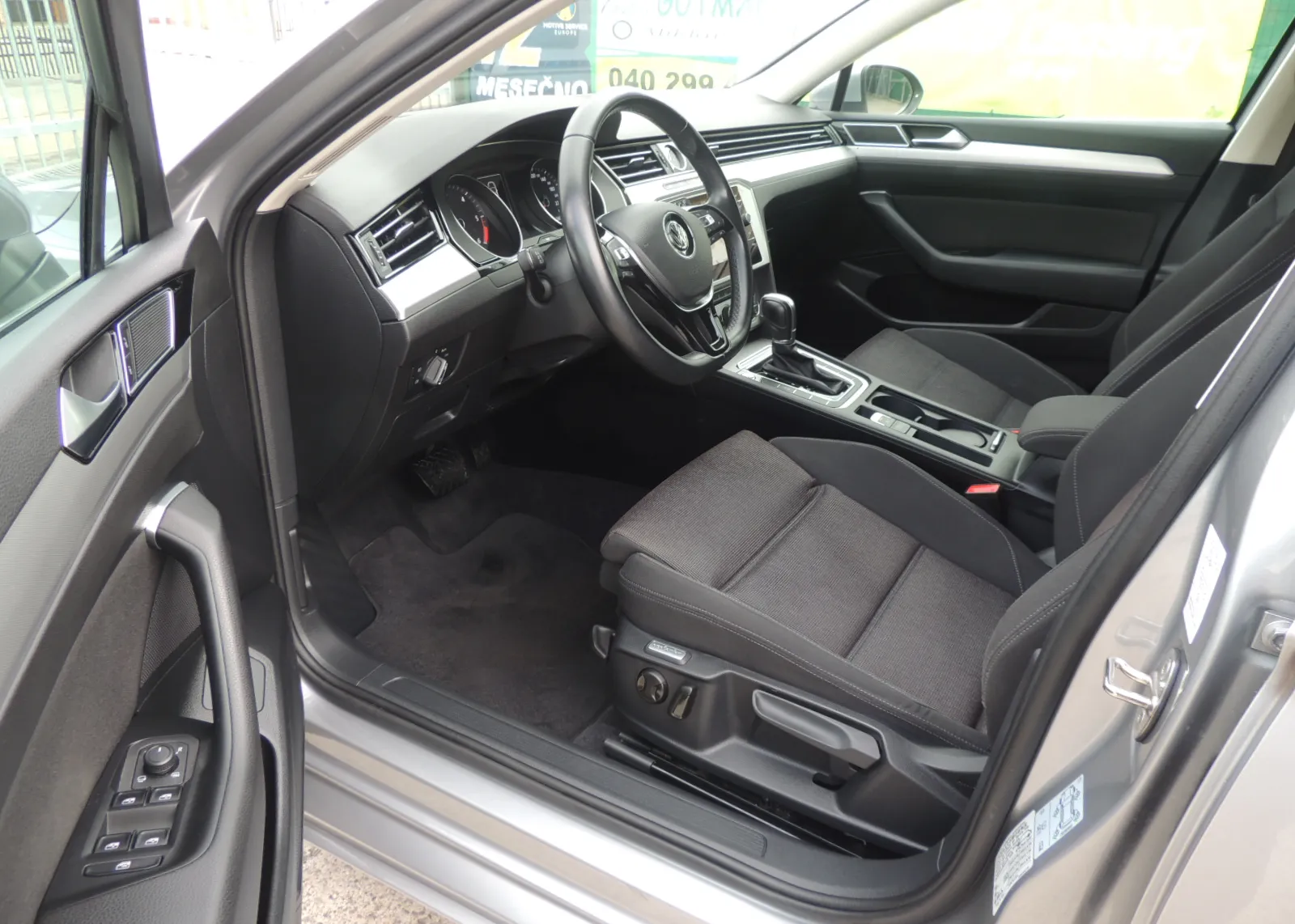 Zunanja slika - Volkswagen Passat - 1.6/TDI/ AUT./ Comfortline - 9