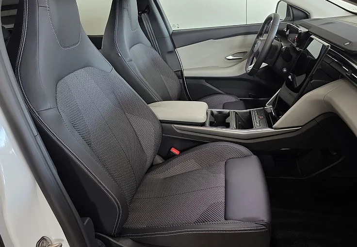 Zunanja slika - Ford Explorer - EV STYLE  elektromotor 52 kWh 125 kW at-DOBAVA TAKOJ - 6