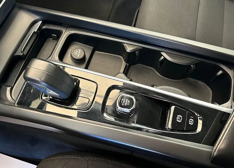 Zunanja slika - Volvo XC60 - B4D AWD AUT Core - 9