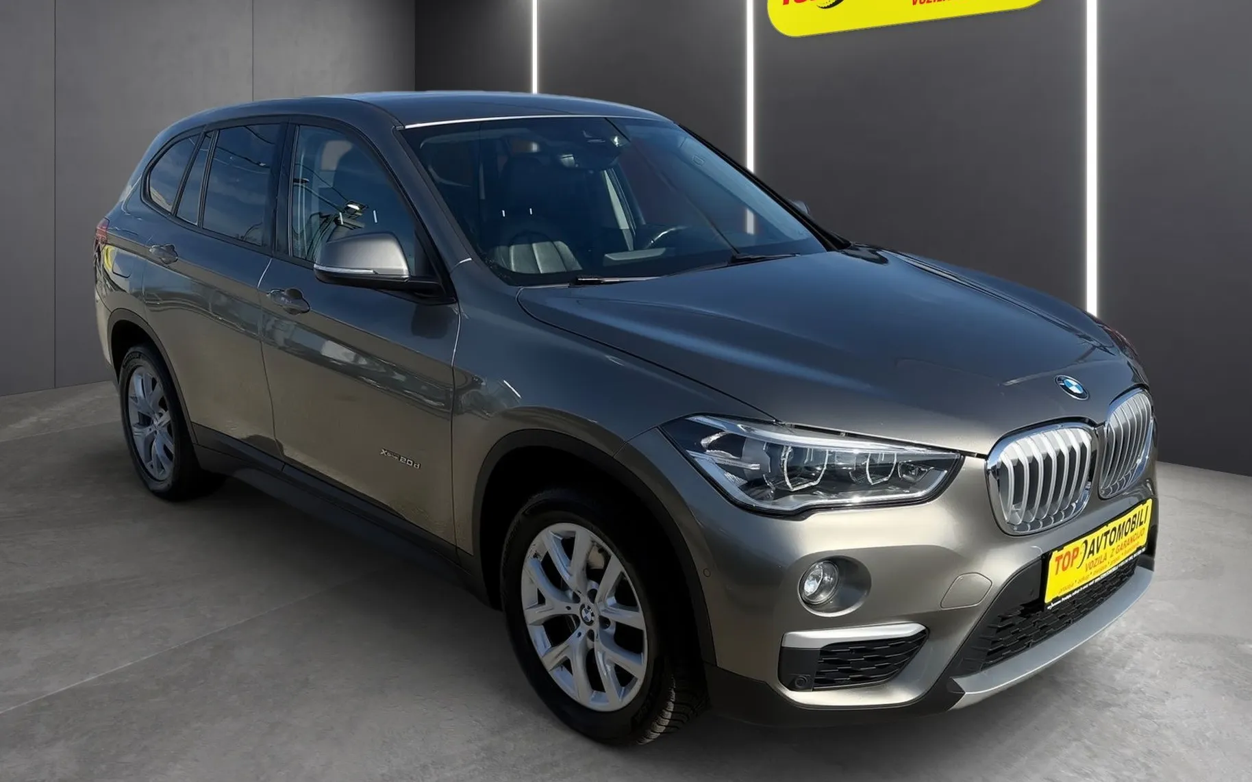 Zunanja slika - BMW X1 - serija :  xDrive20d HEAD-UP FULL LED NAVI PDC USNJE - 8