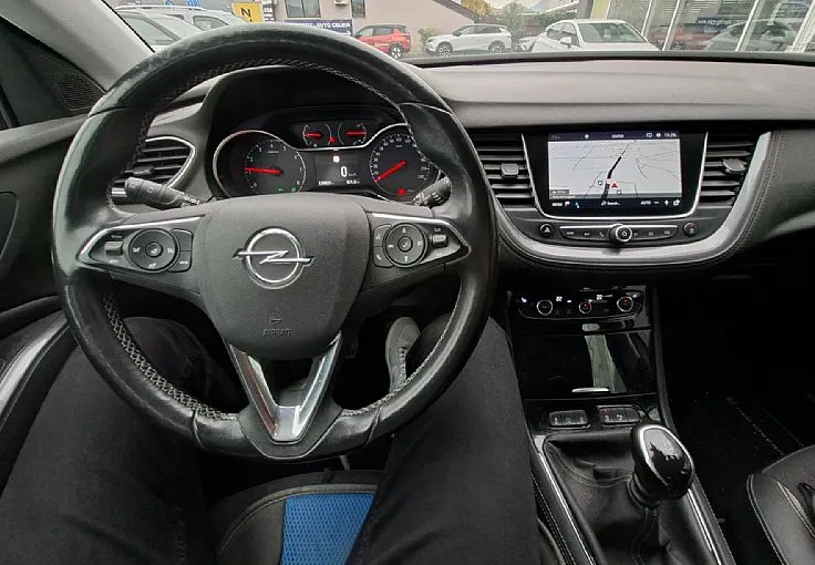 Zunanja slika - Opel Grandland X - 1.2 Turbo 131KM - 5