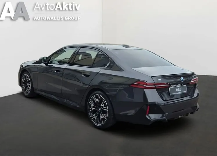Zunanja slika - BMW i5 - xDrive40  AT - 6