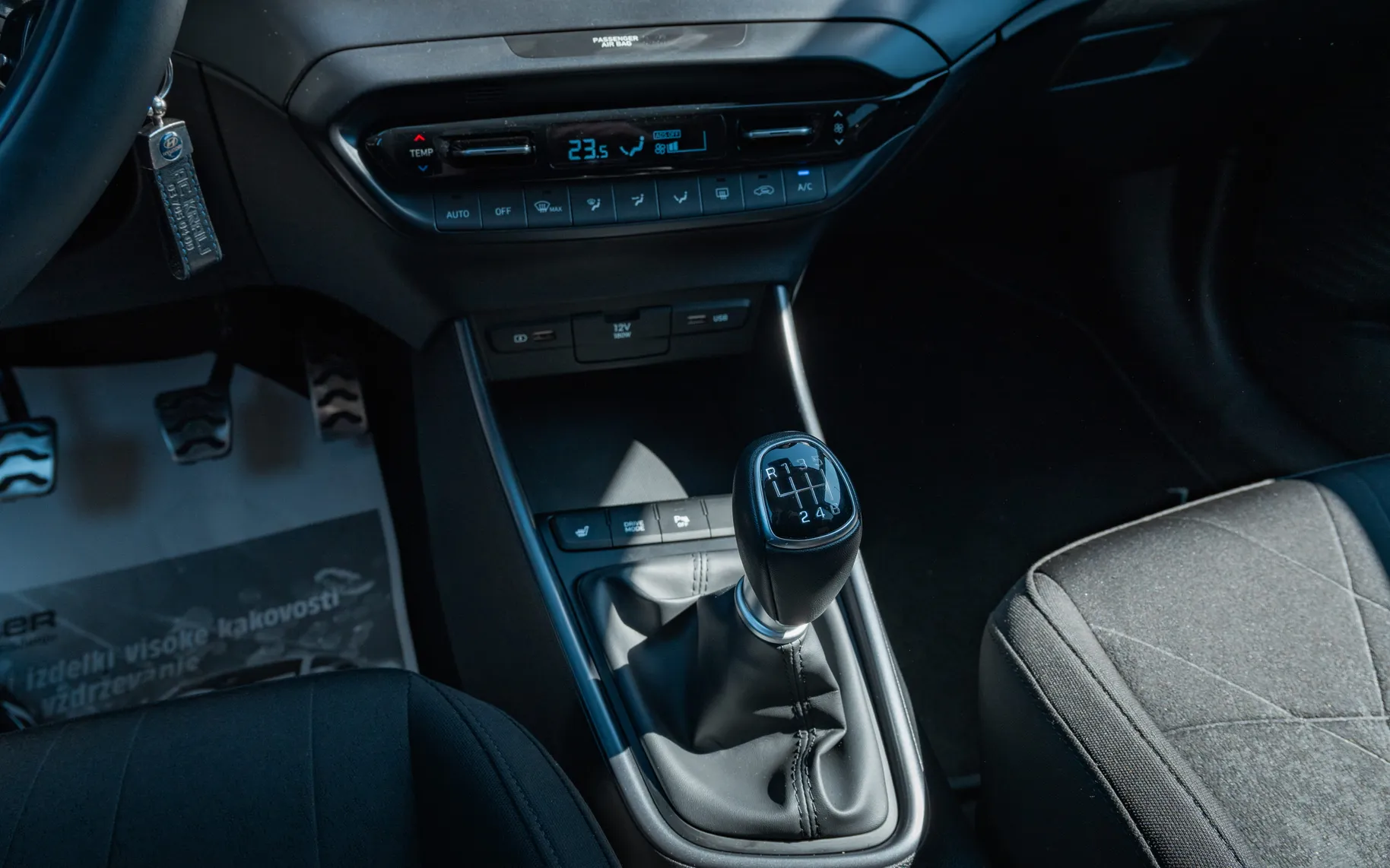 Notranja slika - Hyundai Bayon - 1,0 T-GDI Style - 12