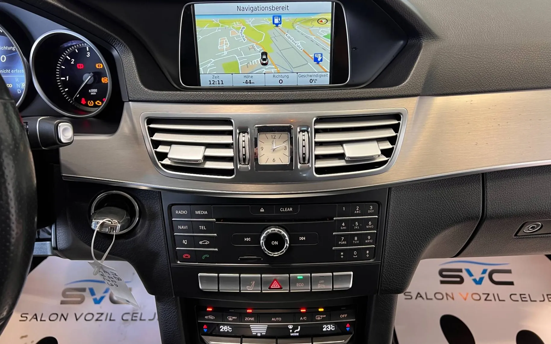 Zunanja slika - Mercedes-Benz E-Razred - E 220 BlueTEC-170KM-AMG-ZRAK-FULL-LED-NAVI-PRIKL.. - 15