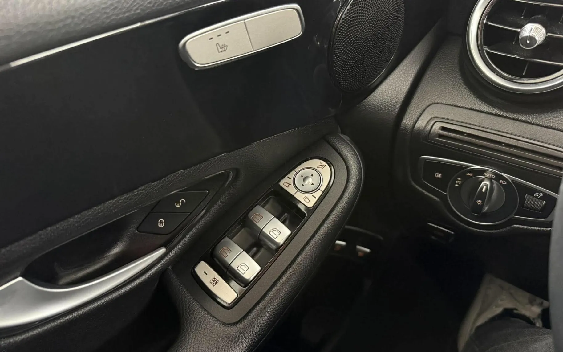 Zunanja slika - Mercedes-Benz GLC-Razred - 300 de 4MATIC NEMŠKI+4ALU.KAMERA.KLJUKA.ACC.USNJE - 7