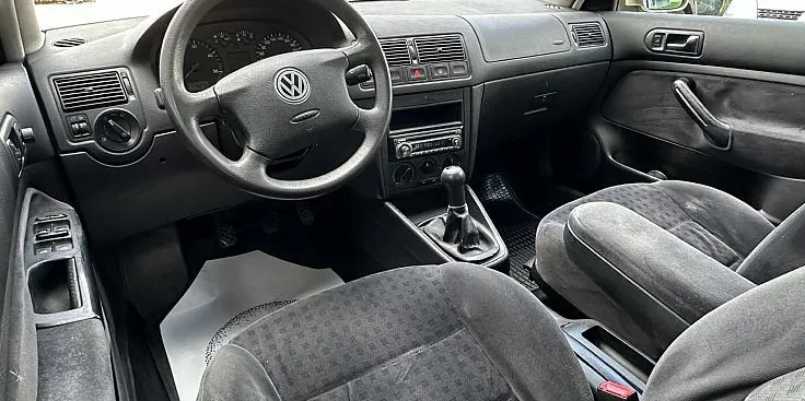 Zunanja slika - VW Golf - Comfortline 1.9 TDI 74 kW 4motion 4X4 - 9