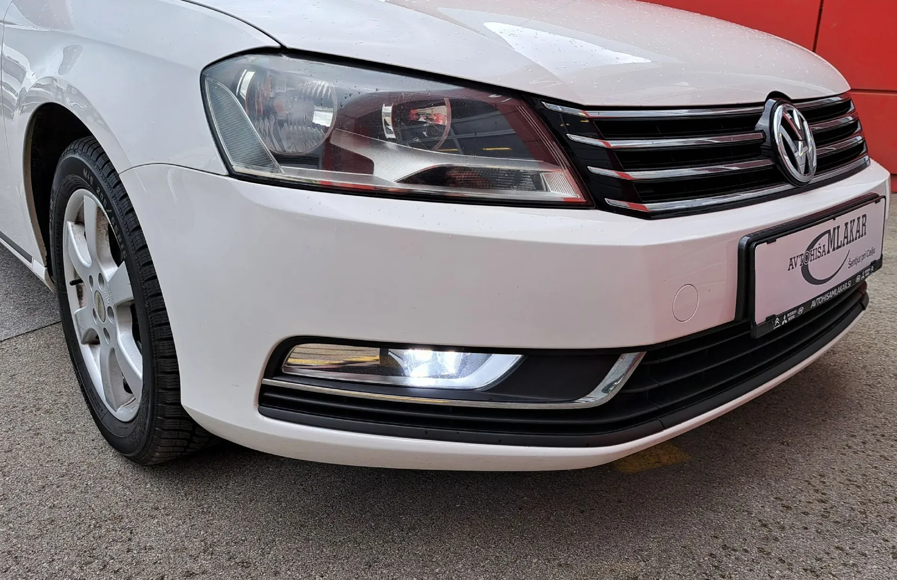 Zunanja slika - VW Passat - Variant 1.6 TDI  Comfortline -ODLIČEN- - 14