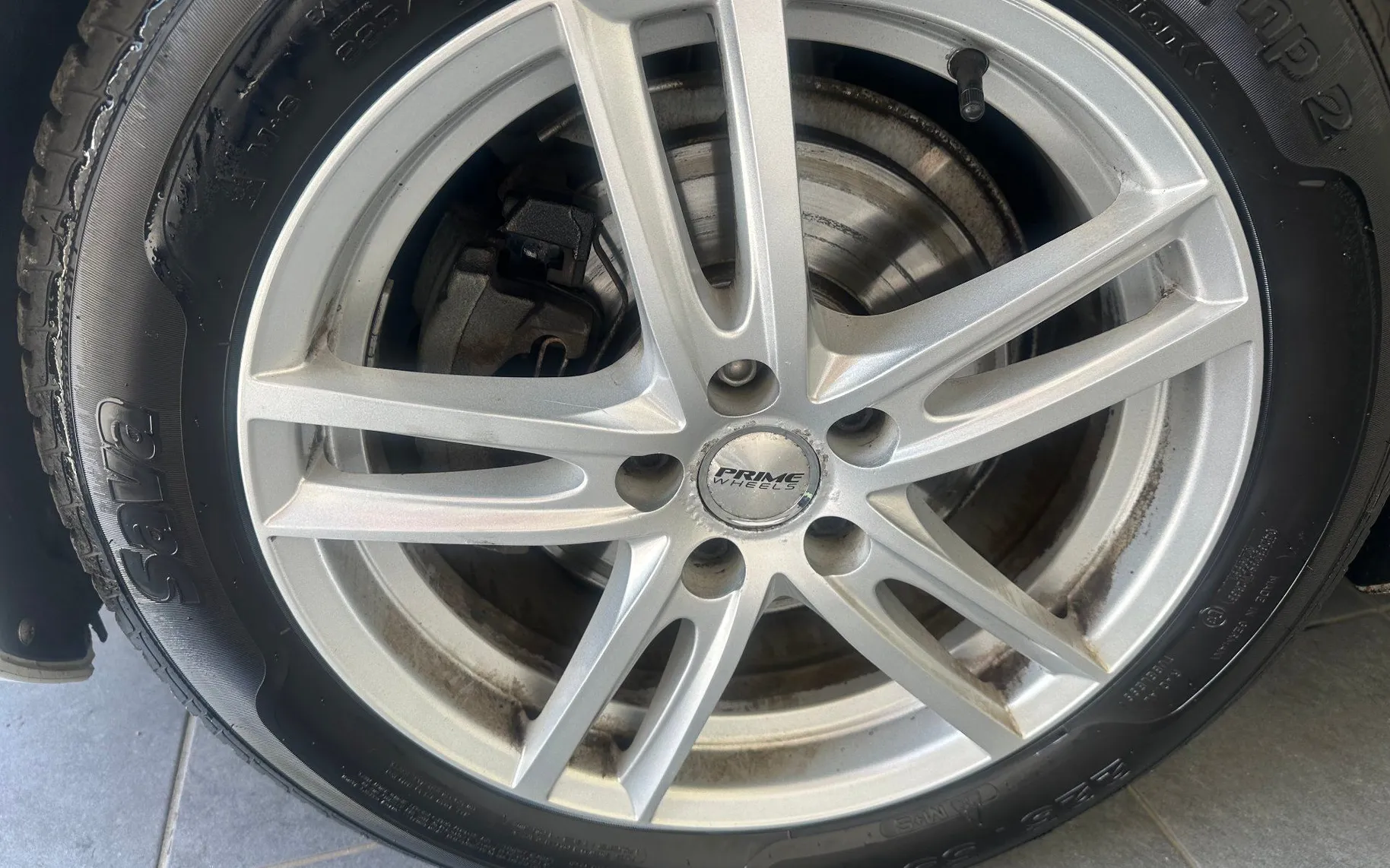 Zunanja slika - Volvo V60 - D3 Momentum Pro Avt+4 ALU.USNJE.NAVI.4X4.TOP - 13