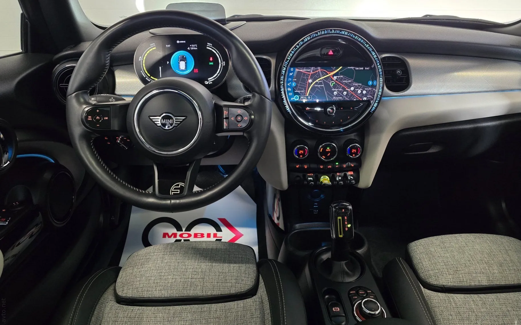 Notranja slika - MINI Cooper - SE Electric Collection - LED.Panorama.Multitone - 12