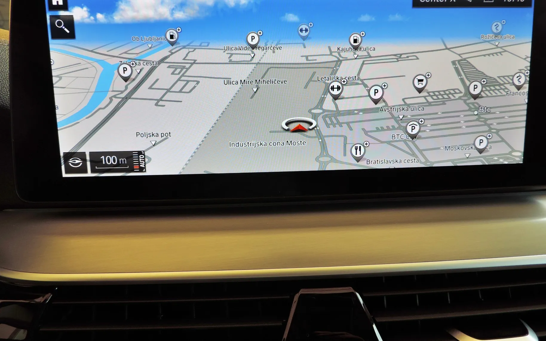 Zunanja slika - BMW Serija 5 - 520d xDrive Touring Avt. Luxury - 15