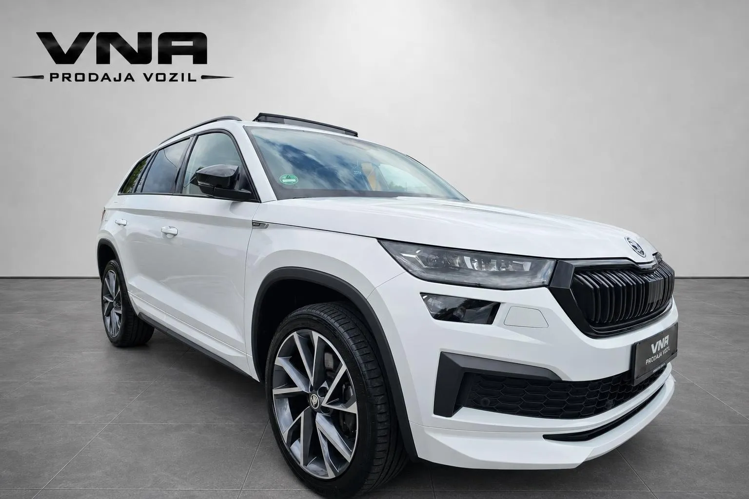 Zunanja slika - Škoda Kodiaq - 4x4 2.0 TDI Sportline DSG |PANORAMA|VIRTUAL|ALU20| - 3