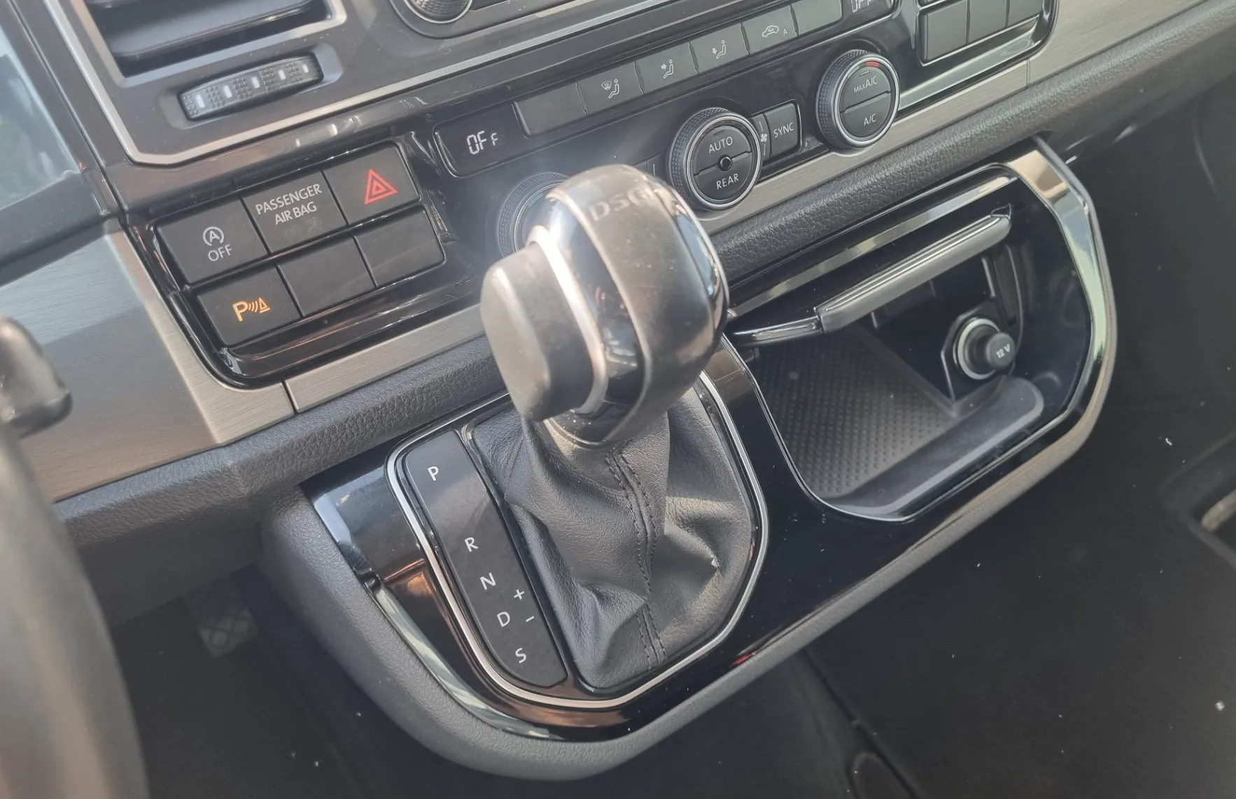 Zunanja slika - VW Multivan - 2.0 TDI DSG - SLOVENSKI+2. LASTNIK+VLEČNA KLJUKA - 17