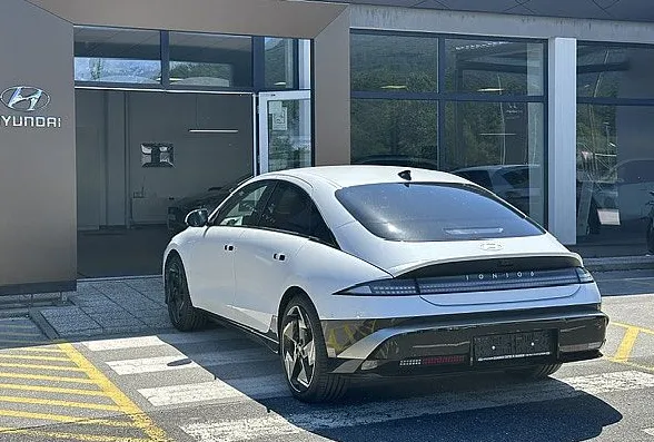 Zunanja slika - Hyundai Ioniq 6 - Impression°°84kWh°°20col - 3