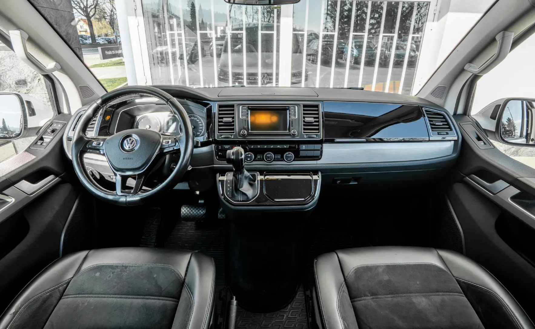 Zunanja slika - VW Multivan - 2.0 TDI 4M AUT. Comfortline - 10