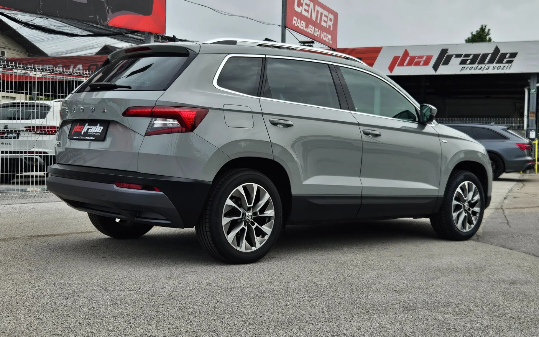 Zunanja slika - Škoda Karoq - 1.5 TSIClever DSG, KAMERA,NOVE GUME - 5
