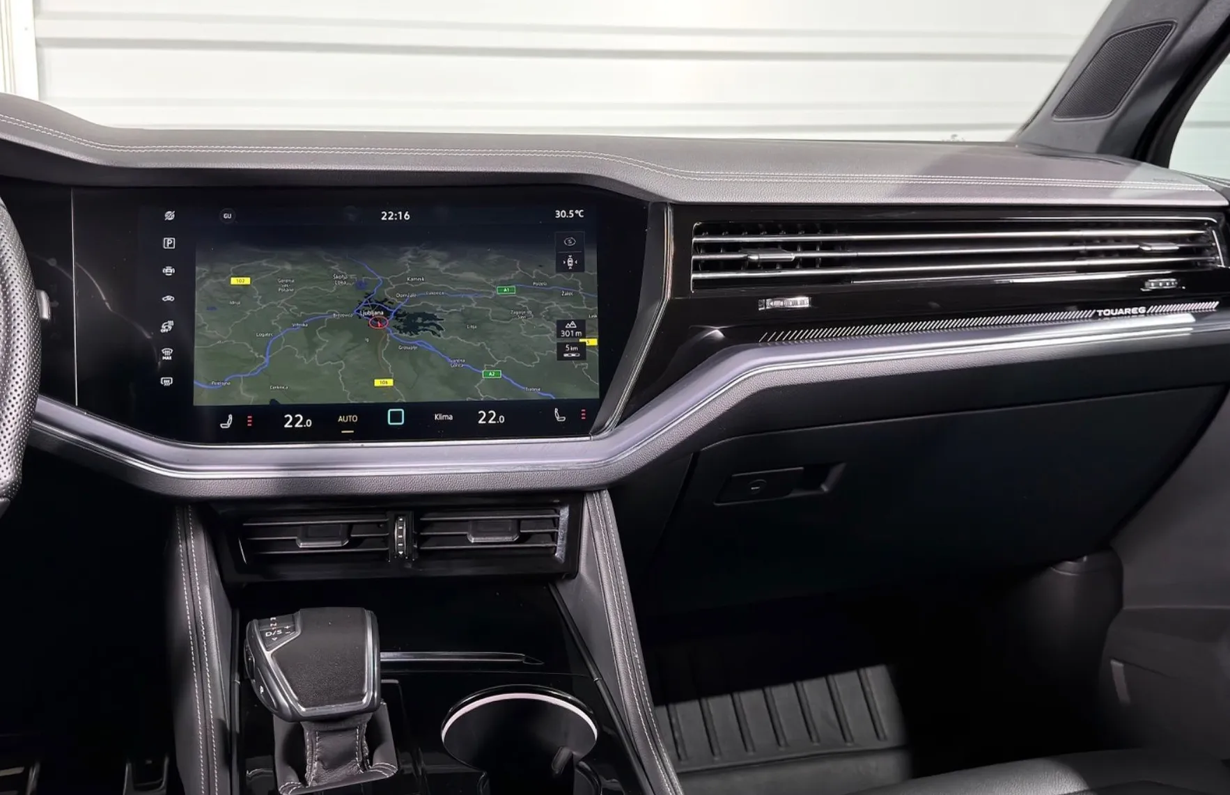 Zunanja slika - Volkswagen Touareg - 4MOTION V6 TDI BMT R-Line - ZRAČNO - KAMERA - 11