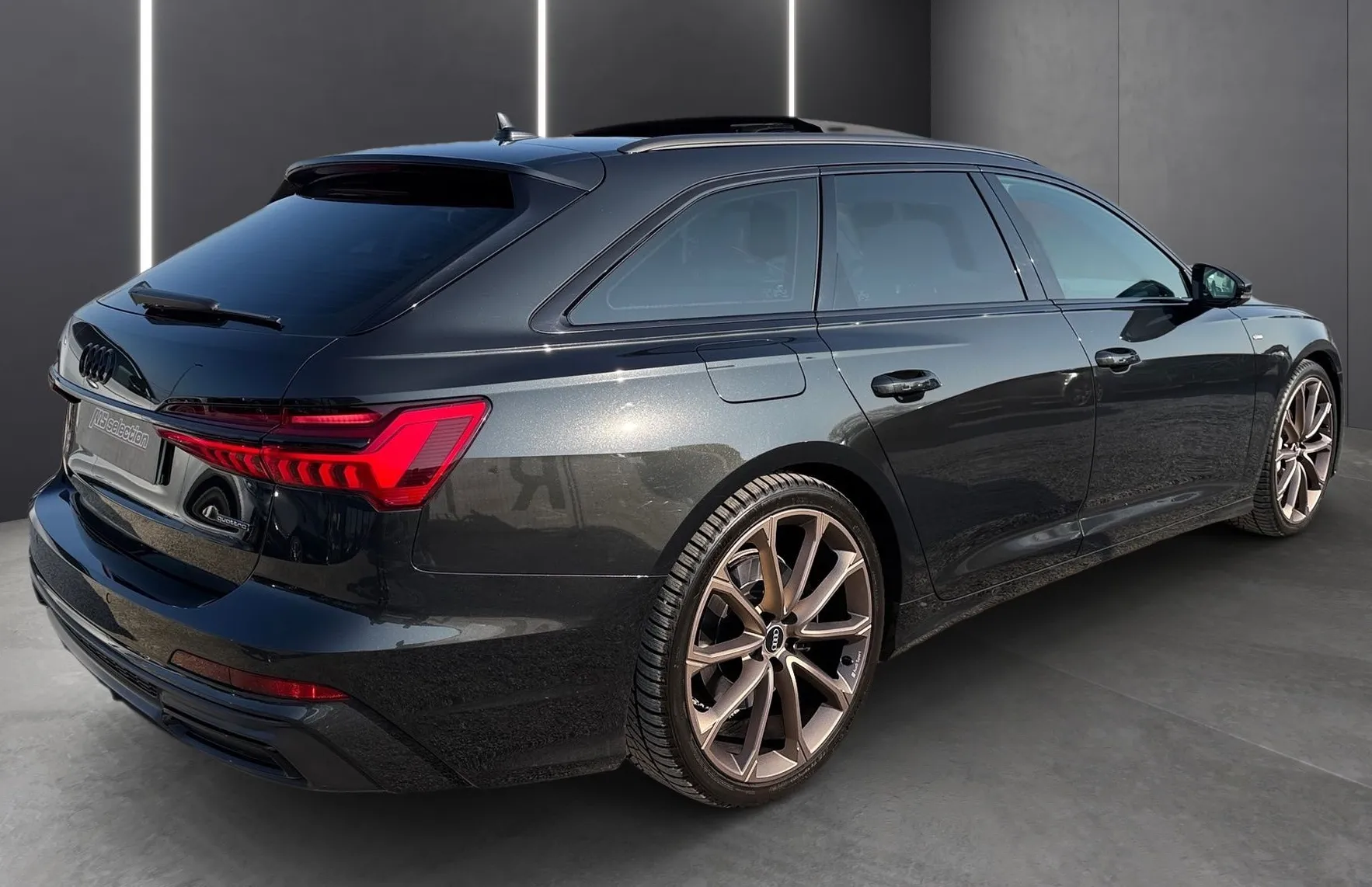 Zunanja slika - Audi A6 - Avant 45 TDI Quattro- S Line-Panorama-21 COL-HD Matrix.. - 3