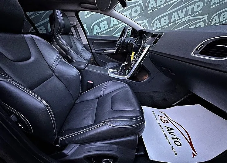 Zunanja slika - Volvo V60 - 2.4TD AWD TwinEngine Plug-in HYBRID+MAX OPREMA+4X4 - 10