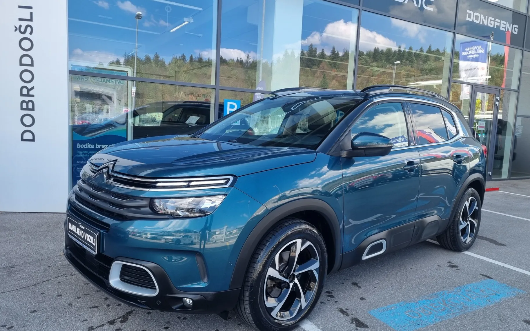Zunanja slika - Citroën C5 - Aircross 1.2 PT Feel - VLEČNA KLJUKA - POTRJENA SERVISNA - 11