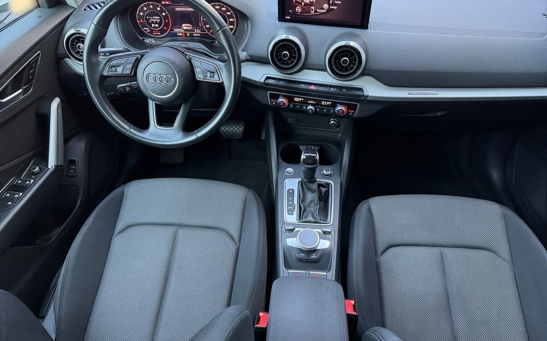 Notranja slika - Audi Q2 - 35 TFSI Advanced S tronic-SLO-ACC-LED-Vlečna klj.. - 10