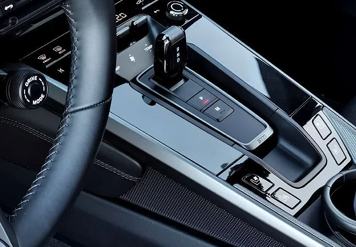 Zunanja slika - Porsche 911 - 3.0 Carrera 4 PDK MATRIX•ACC•HLAJ-SED•BOSE•KAMERA• - 9