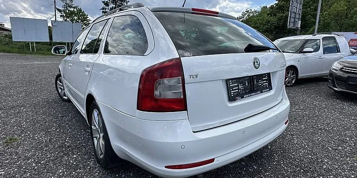 Zunanja slika - Škoda Octavia - Combi 1.9 TDI Ambiente - 4