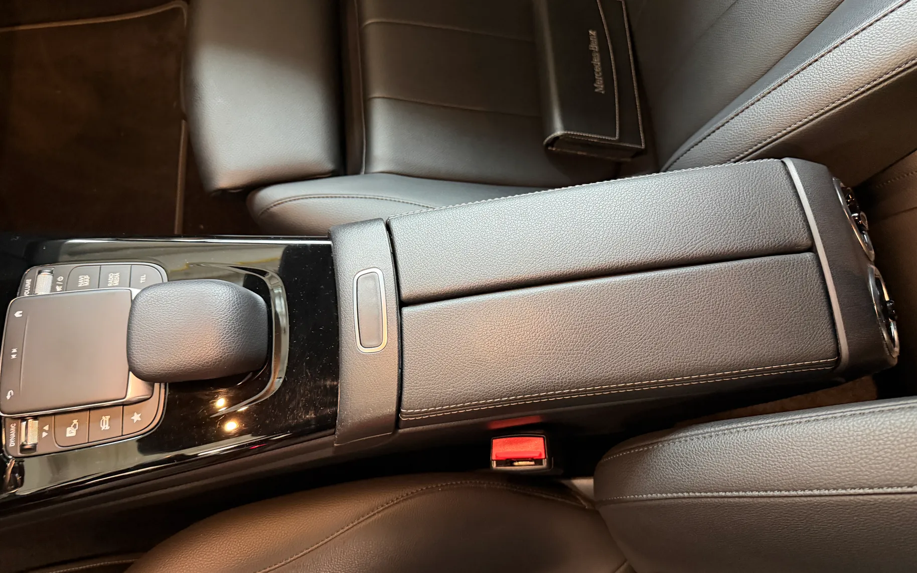 Notranja slika - Mercedes-Benz CLA-Razred - 200d - 16