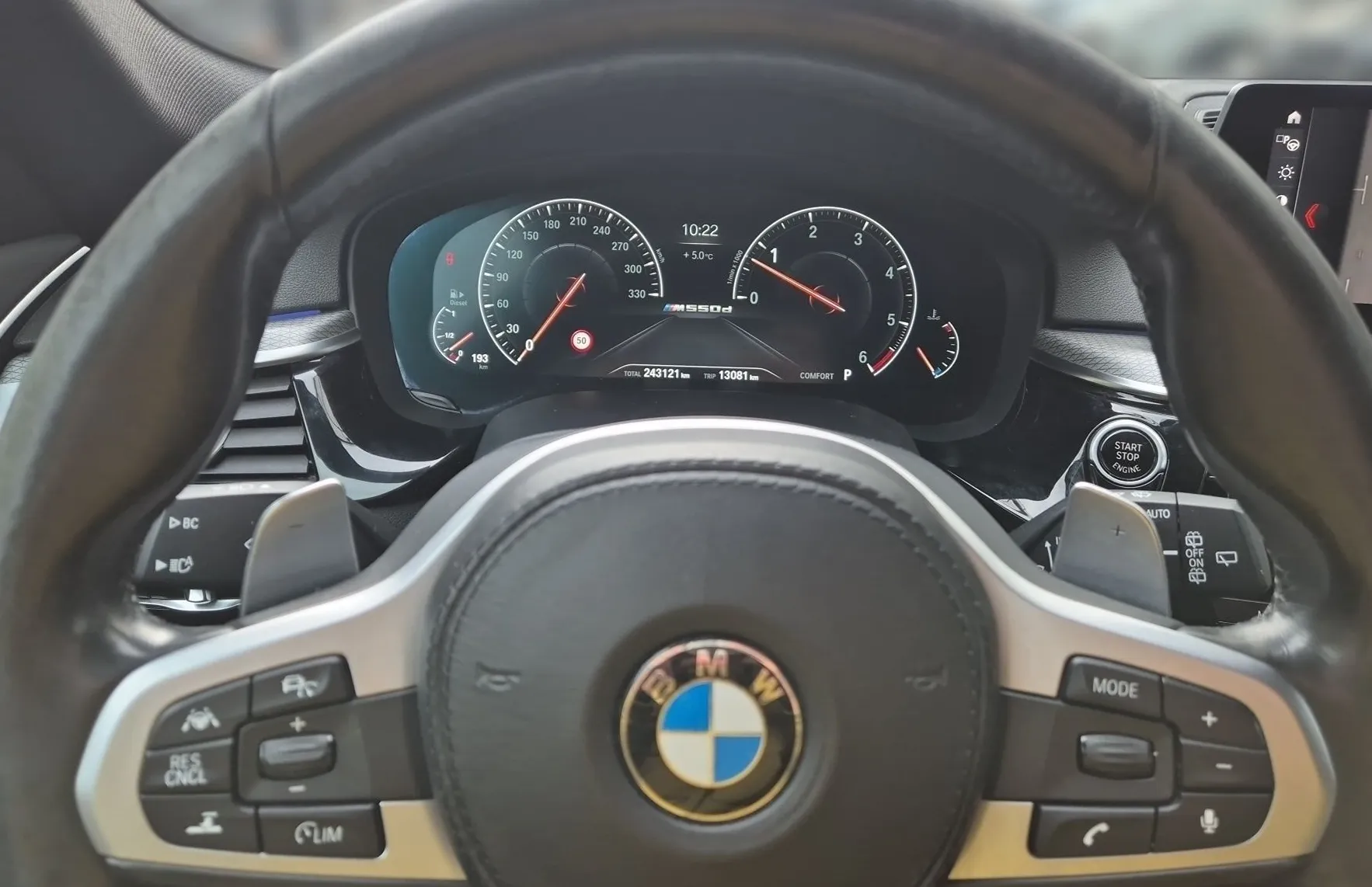 Zunanja slika - BMW Serija 5 - Touring: M-Optic 530d xDrive AUT-LED-RADAR-360KAM-VK-NAV - 15