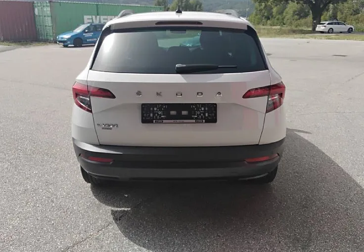 Zunanja slika - Škoda Karoq - 1.5 TSI ACT Ambition -45- - 4