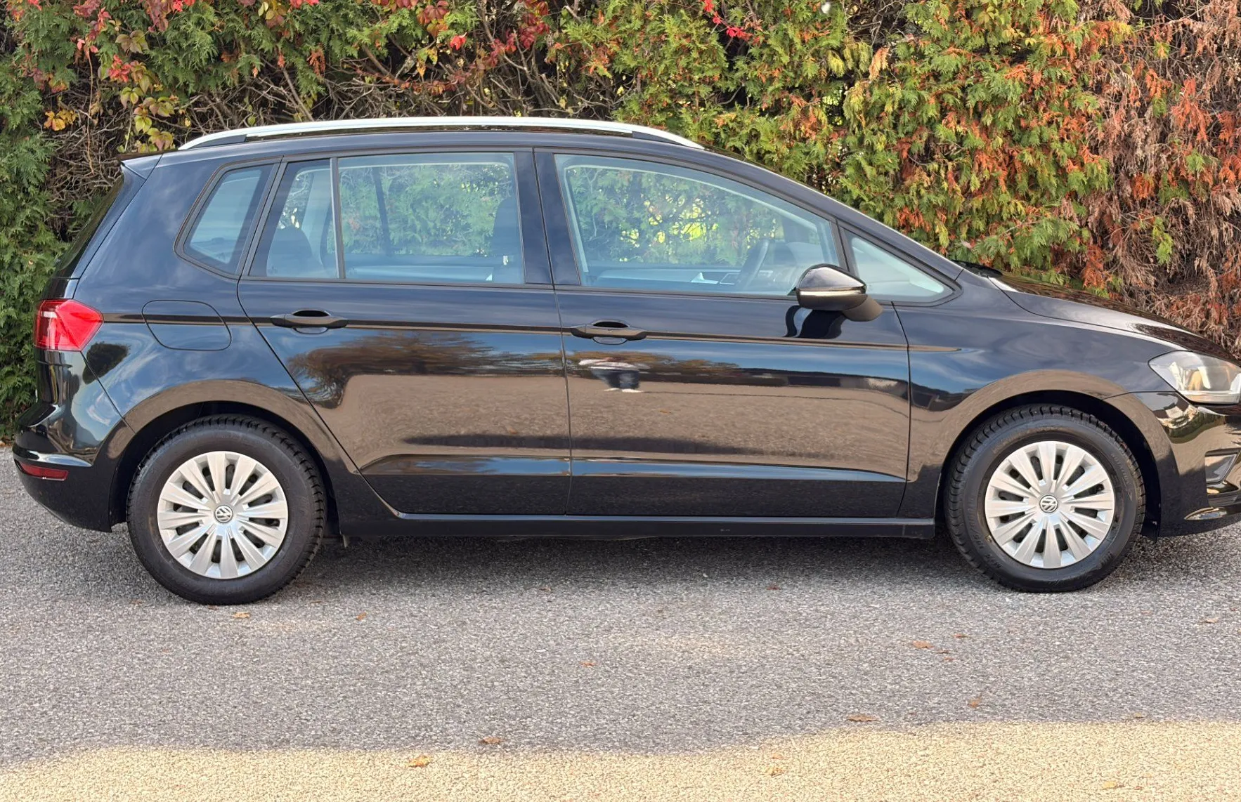 Zunanja slika - Volkswagen Golf - Sportsvan 1.6 TDI BlueMotion Comfortline 110 - BREZ POLOGA - 4