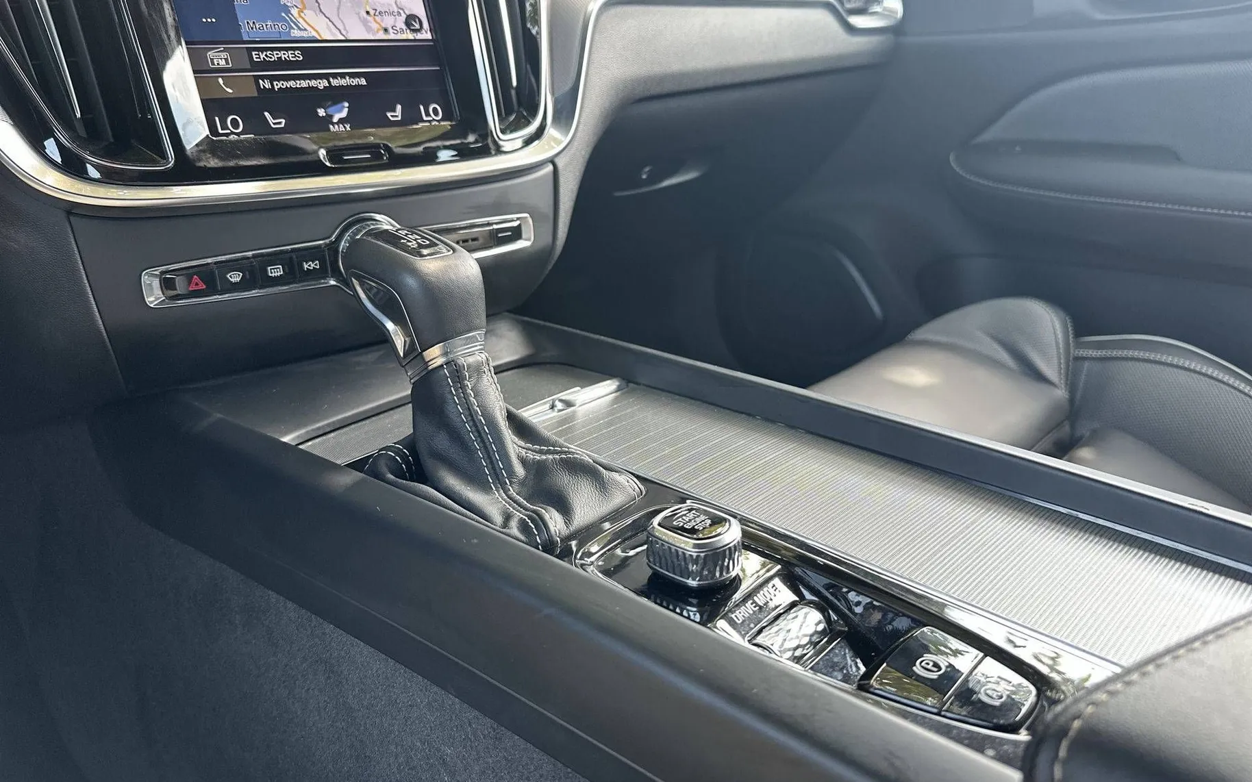 Notranja slika - Volvo S60 - T4 R-Design Avt. - 20