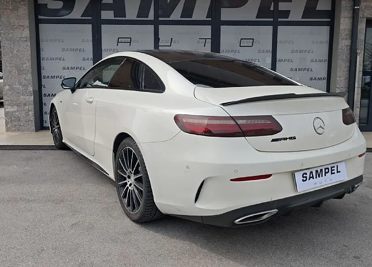 Zunanja slika - Mercedes-Benz E-Razred - E 220 d -AMG LINE -PANORAMA -NAVI - 312€ MESEČNO - 4