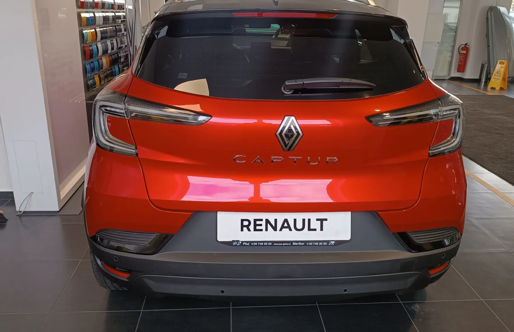 Zunanja slika - Renault Captur - TCe 115 techno + 4 LETA GRATIS SERVIS - 3