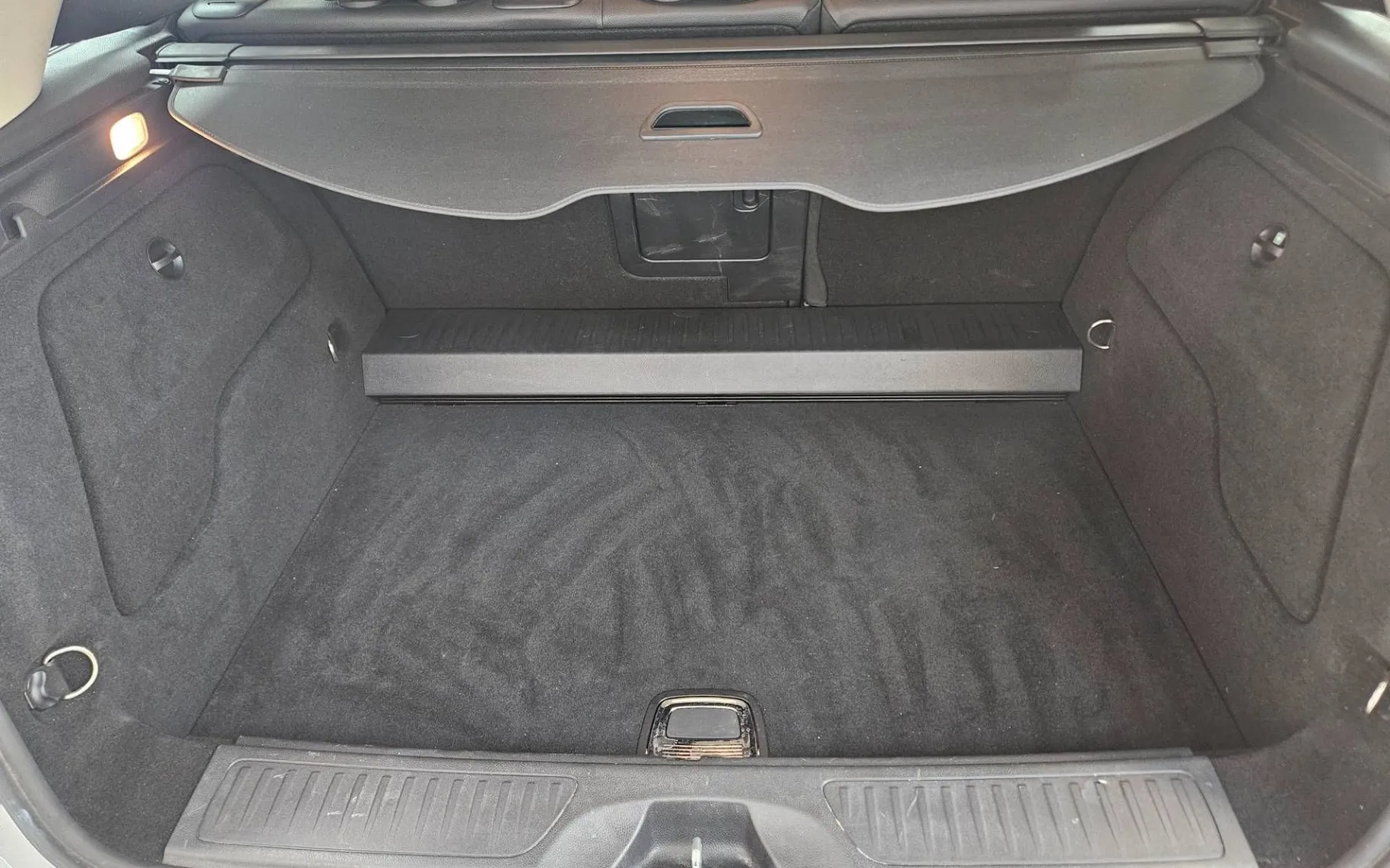 Notranja slika - Mercedes-Benz B-Razred - B 200 d Urban avt - 12