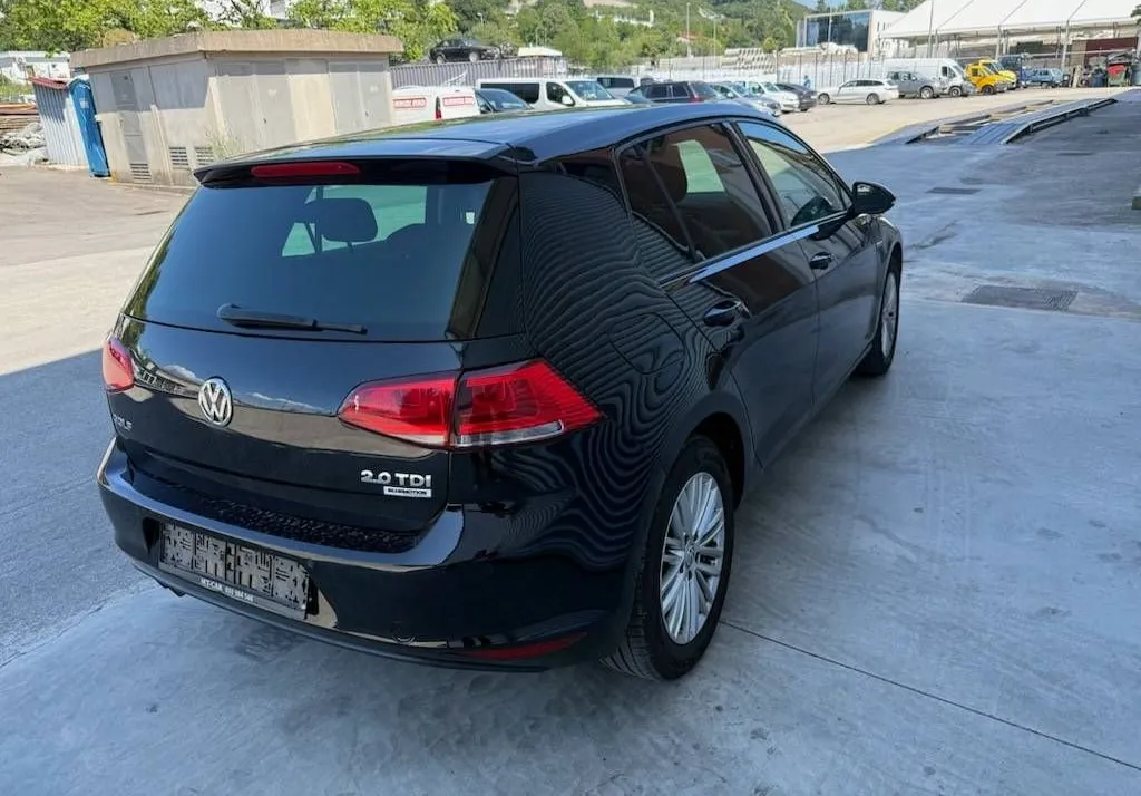 Notranja slika - Volkswagen Golf - 2.0 TDI CUP UREDIMO FINANCIRANJE - 9