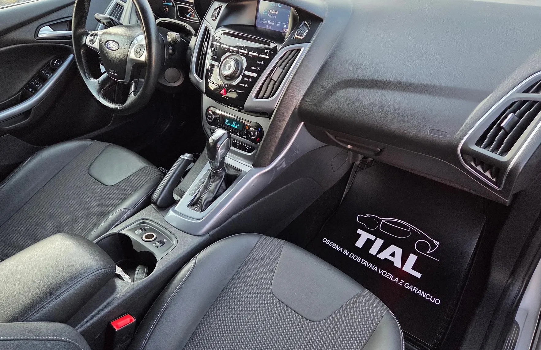 Zunanja slika - Ford Focus - Karavan 2.0TDCi Titanium NAVI-LED 2XPDC-KAMERA-ALU - 14