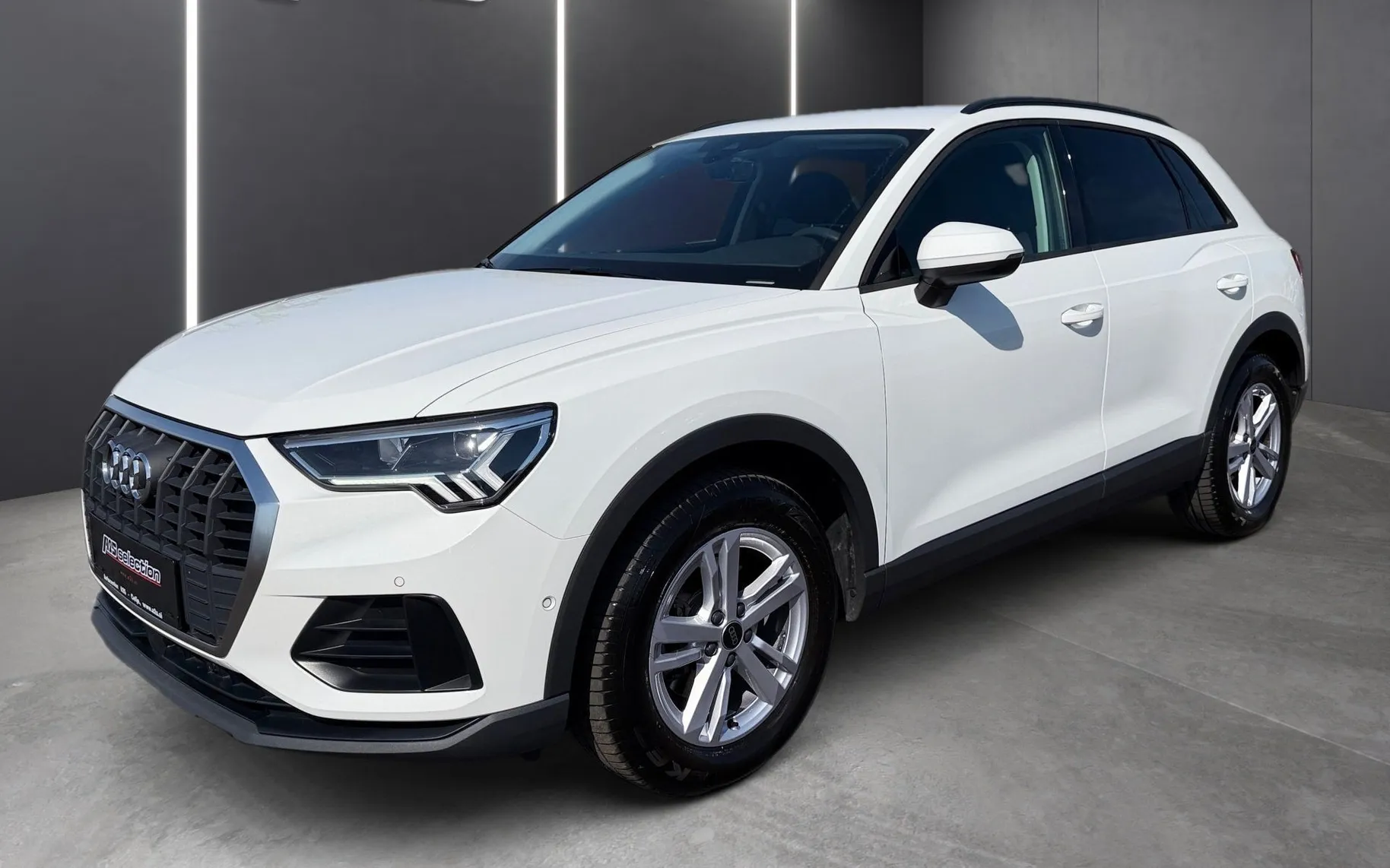 Zunanja slika - Audi Q3 - 35 TFSI S tronic-SLO-Full LED-Keyles-Mrtvi kot-ACC - 1