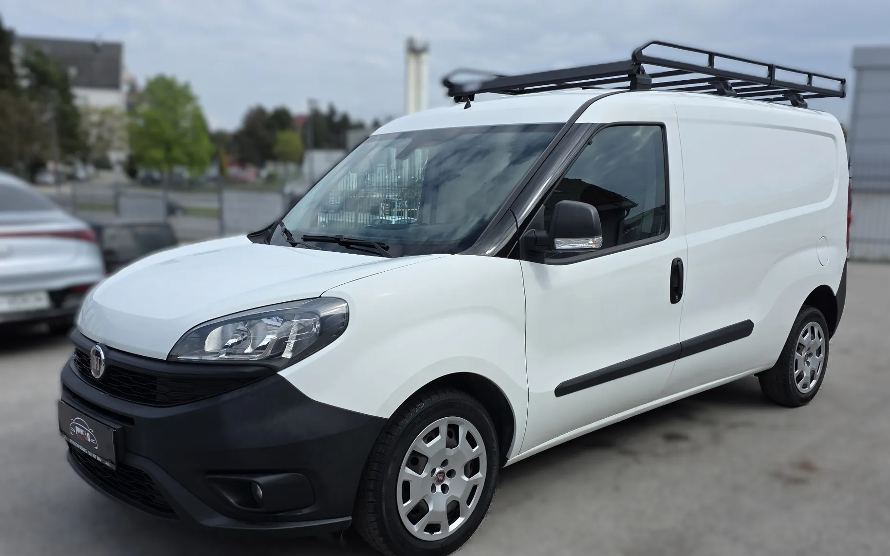 Zunanja slika - Fiat Doblo - 1,6 Multijet 16V Eas yN1 TEMP KAMERA KLJUKA NAVI KLIMA - 1