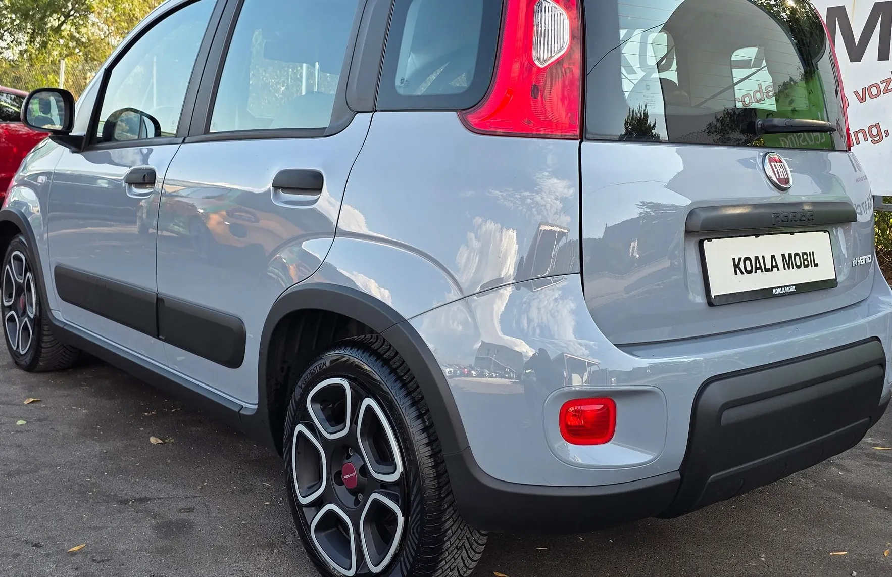 Zunanja slika - Fiat Panda - 1.0 HYBRID STREET ALU PLATIŠČA-KLIMA-1.LASTNIK - 6