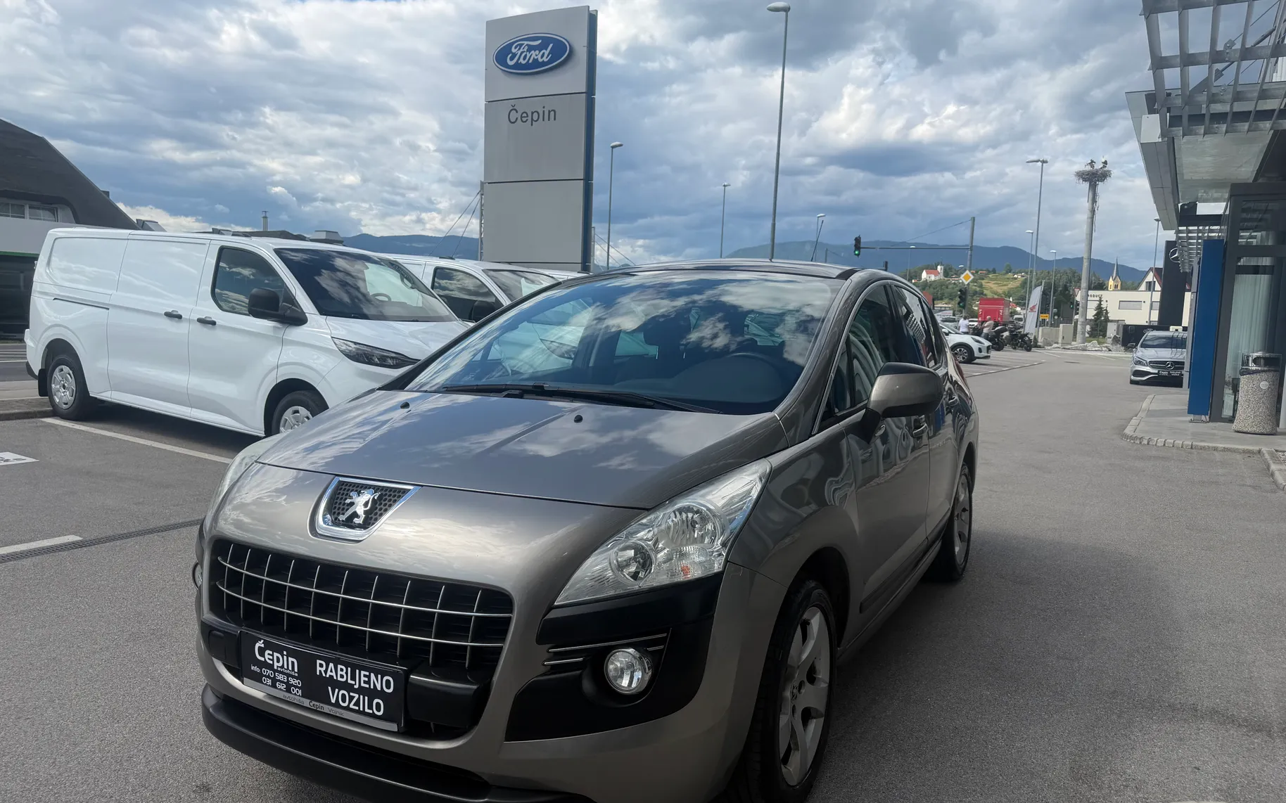 Zunanja slika - Peugeot 3008 - STYLE I 1.6 HDi I VL.KLJUKA I SLO I 1. LASTNIK I - 2