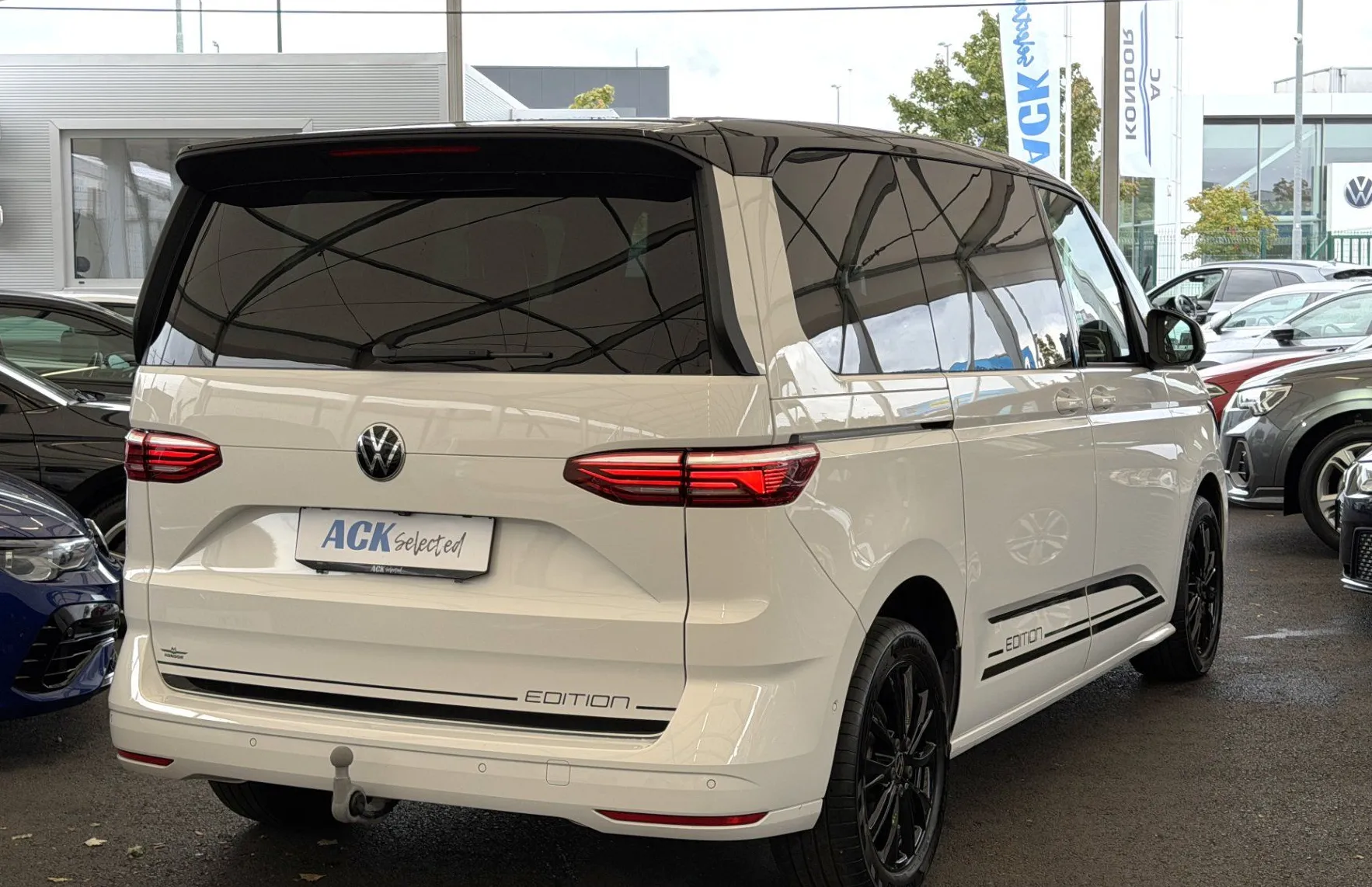 Zunanja slika - Volkswagen Multivan - Life EDITION 2.0 TDI DSG-SLO-ALKANTARA-EL. PRTLJ - 4