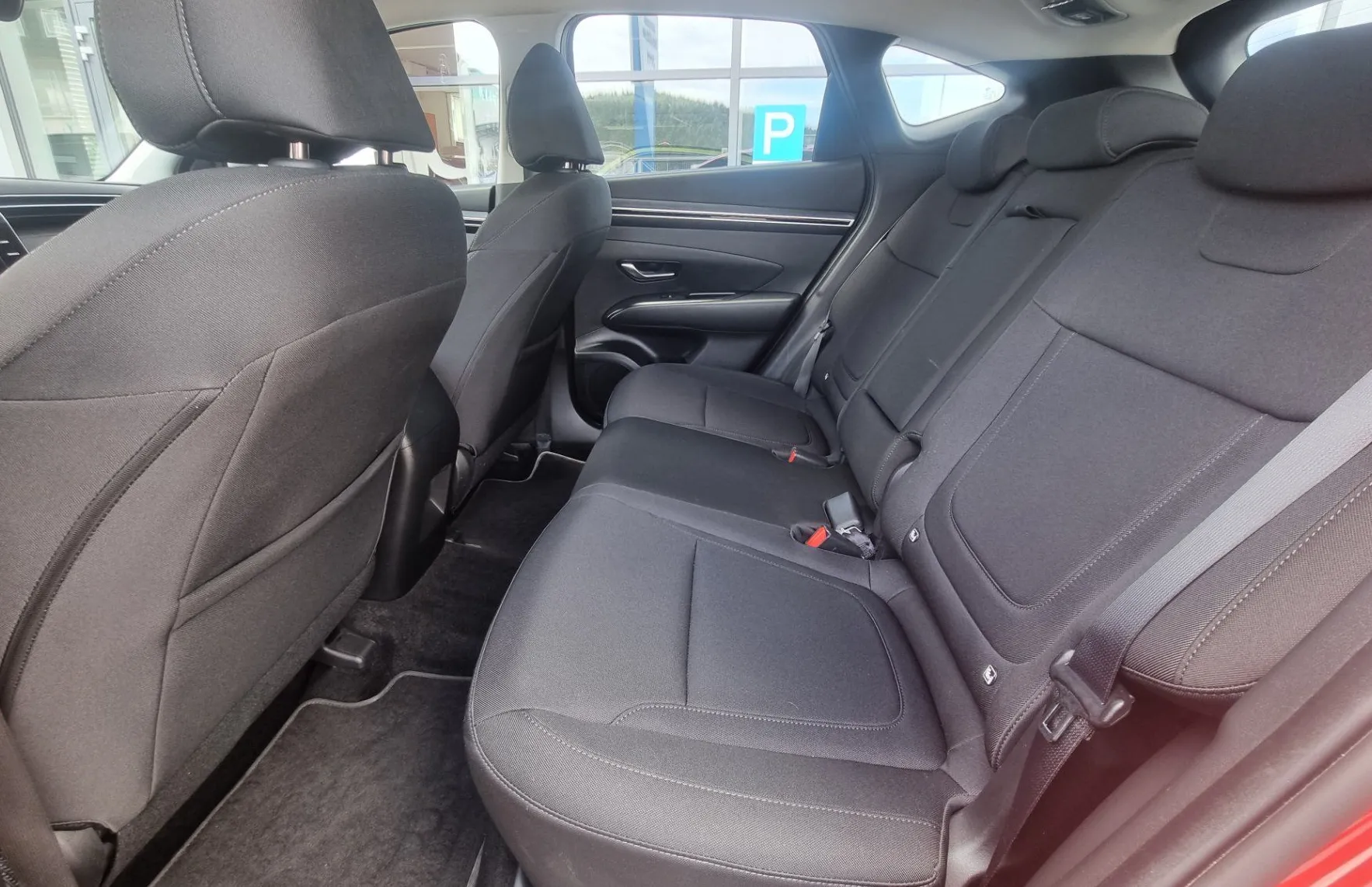 Zunanja slika - Hyundai Tucson - 1.6 TGDi SLOVENSKI + 1. LASTNIK + POTRJENA KNJIGA - 10